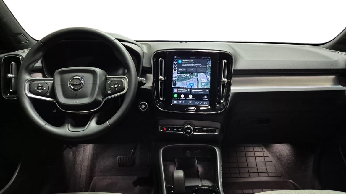 Volvo XC40 B4 Plus Dark 2026, bild 6/10