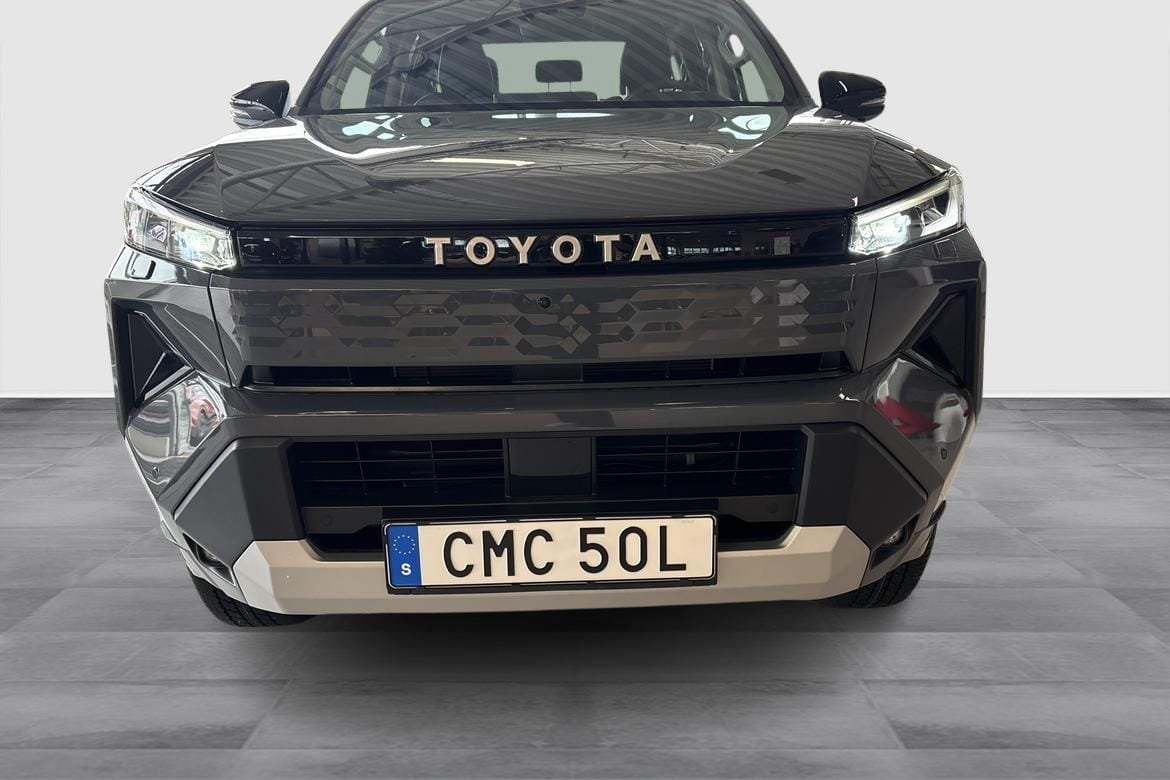 Toyota Hilux BEV 2026, bild 5/10