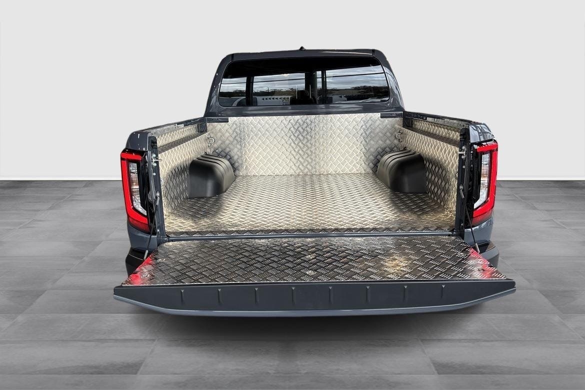 Toyota Hilux BEV 2026, bild 6/10