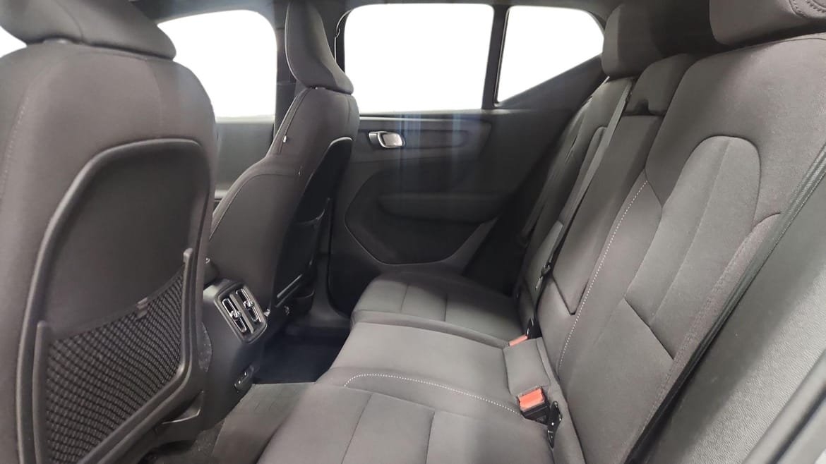 Volvo EX40 Extended Range Plus 2026, bild 7/10