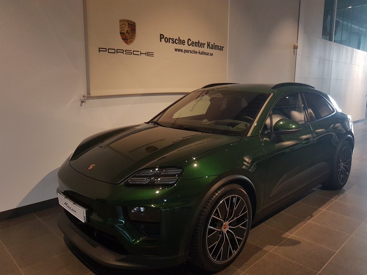 Porsche Macan 4 Electric Se Spec MOMS 2026, bild 2/10