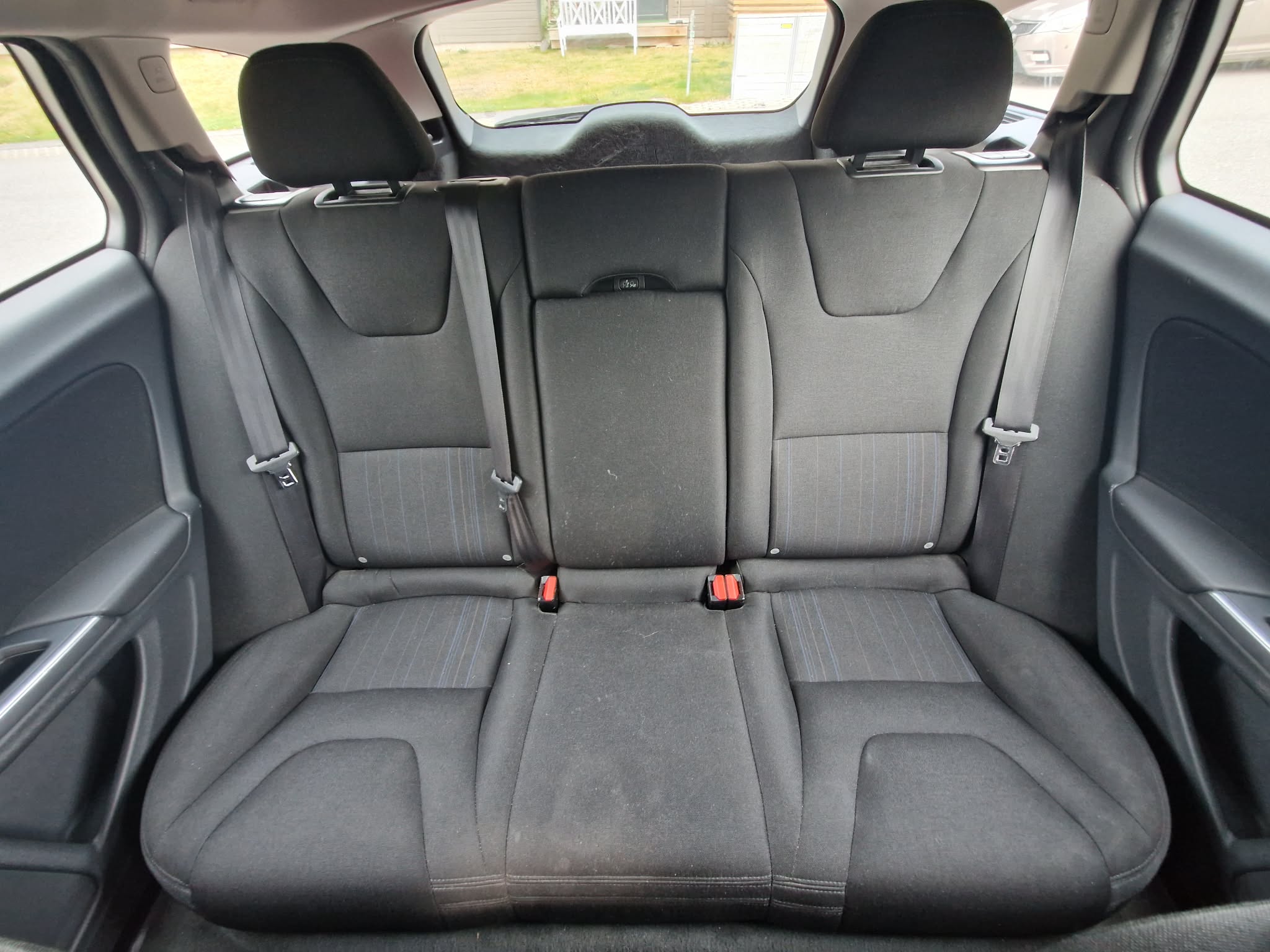 Volvo V60 2012, kuva 6/7