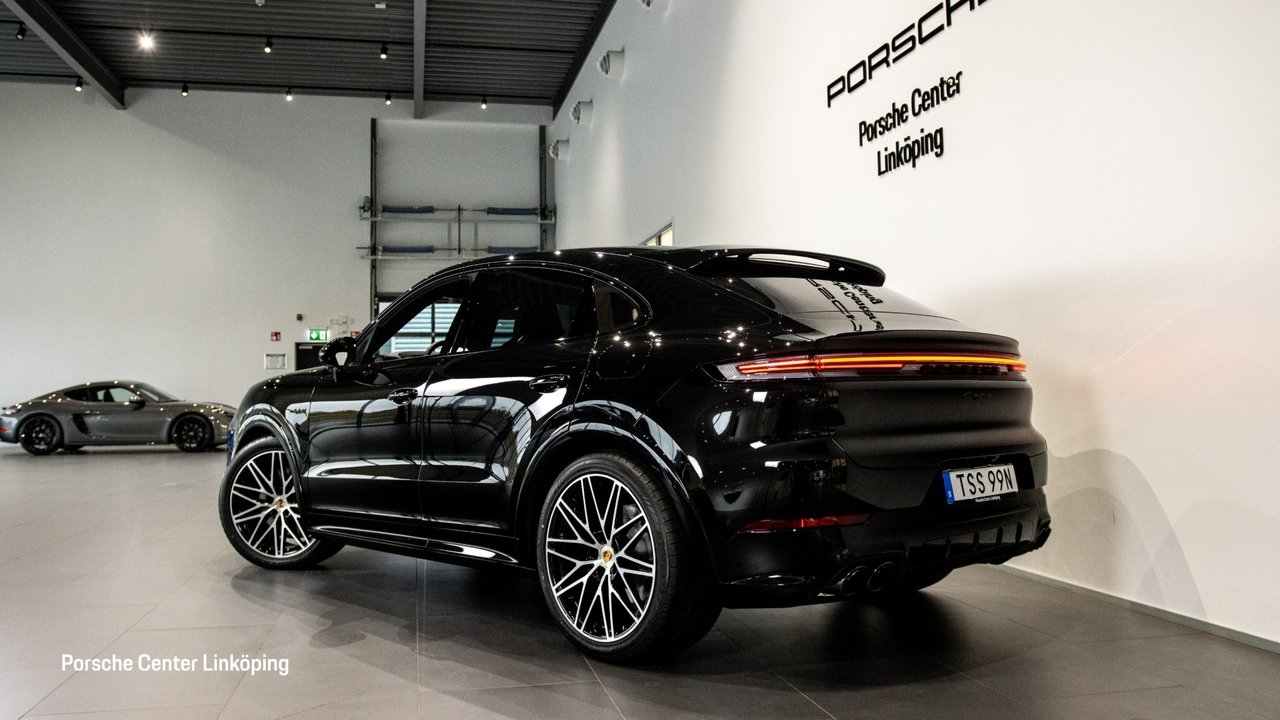 Porsche Cayenne E-Hybrid Black Edition 2027, bild 5/10