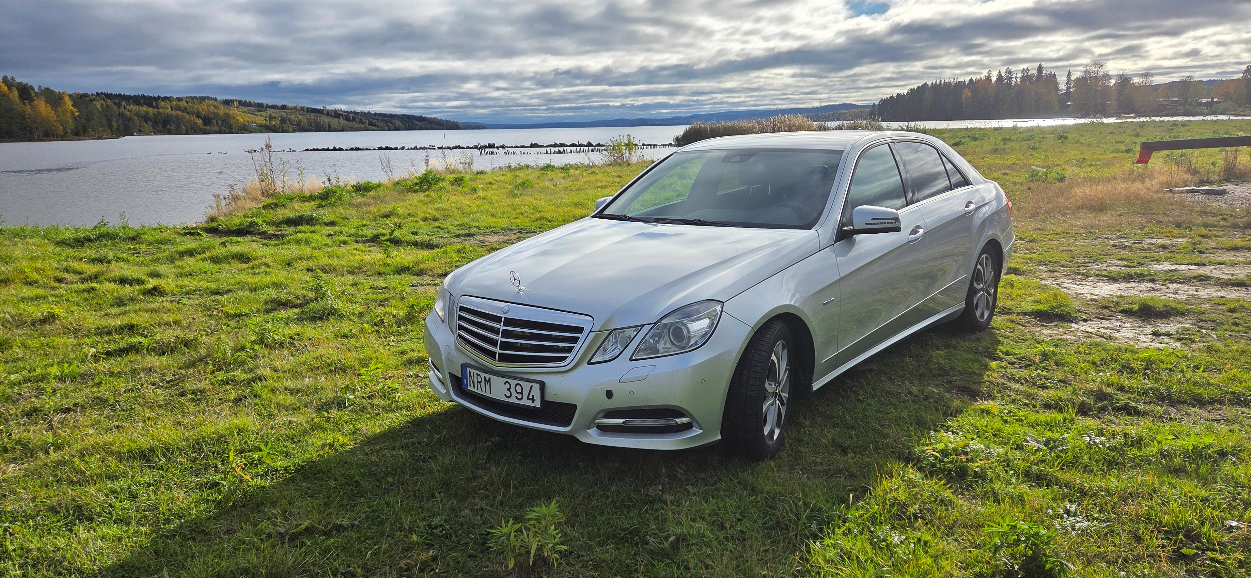 Mercedes-Benz E 250 2011, bild 2/9
