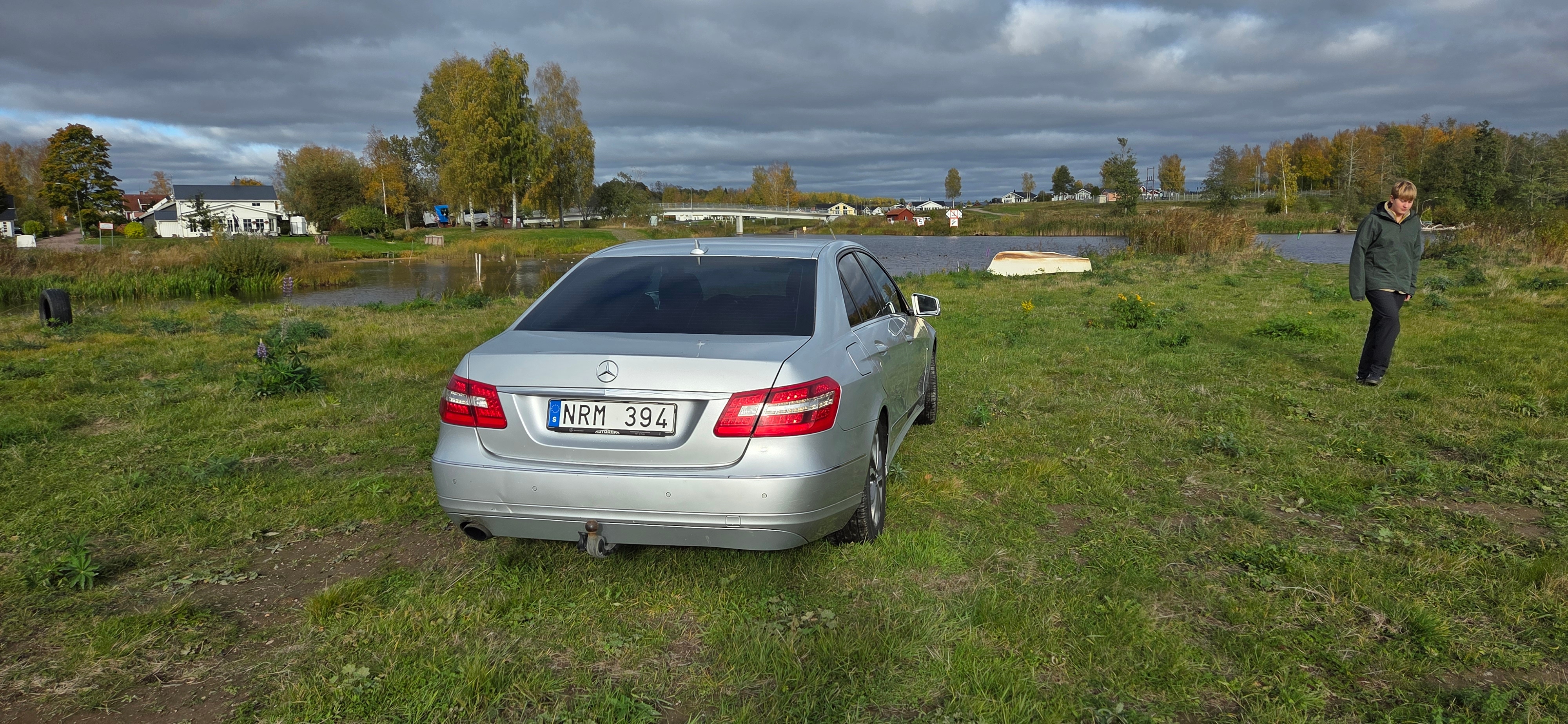 Mercedes-Benz E 250 2011, bild 3/9