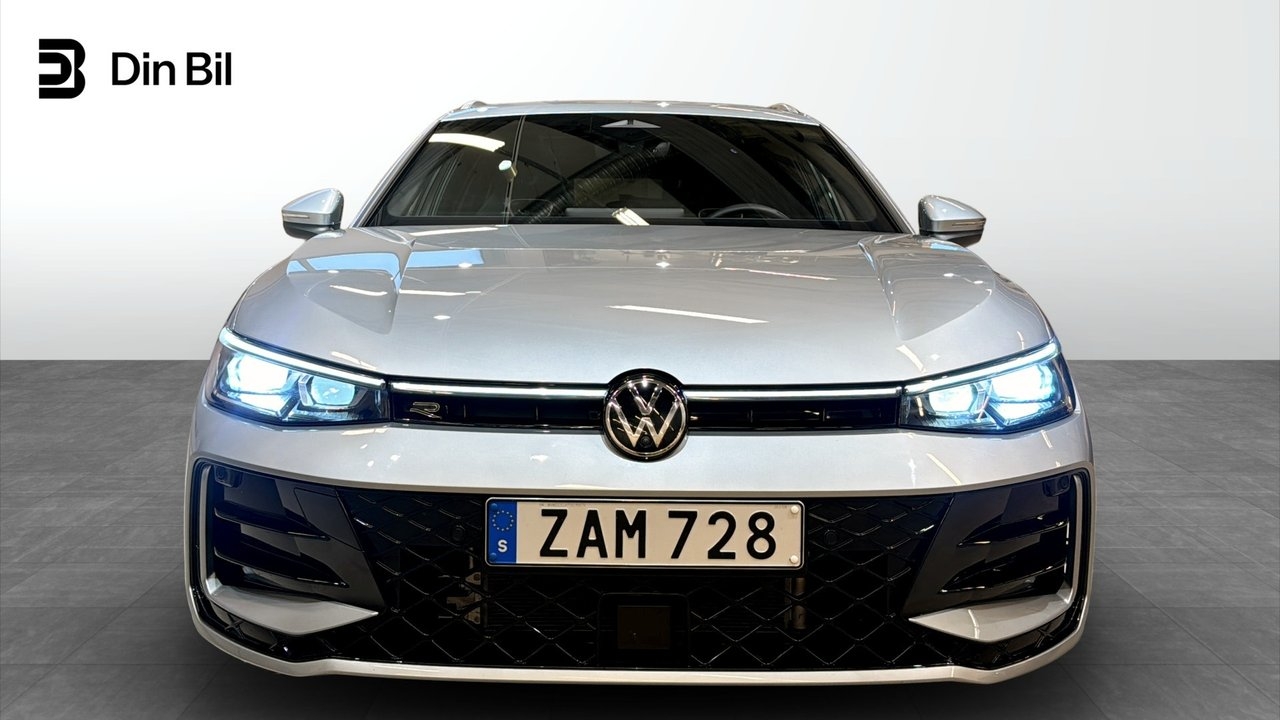 Volkswagen Passat 1.5 eHybrid R-Line 2026, bild 4/10