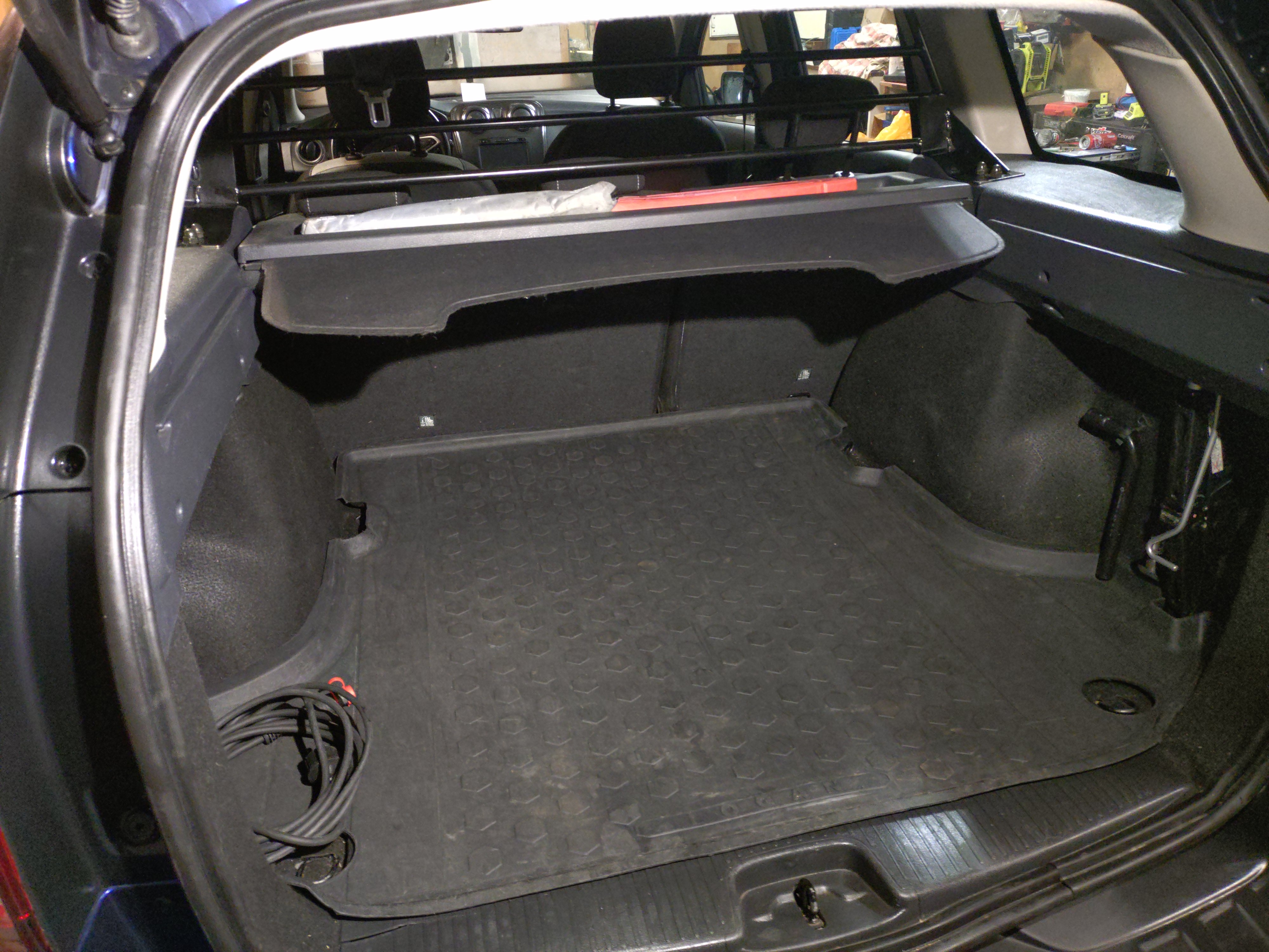 Dacia Logan TCe 90 2017, bild 3/5
