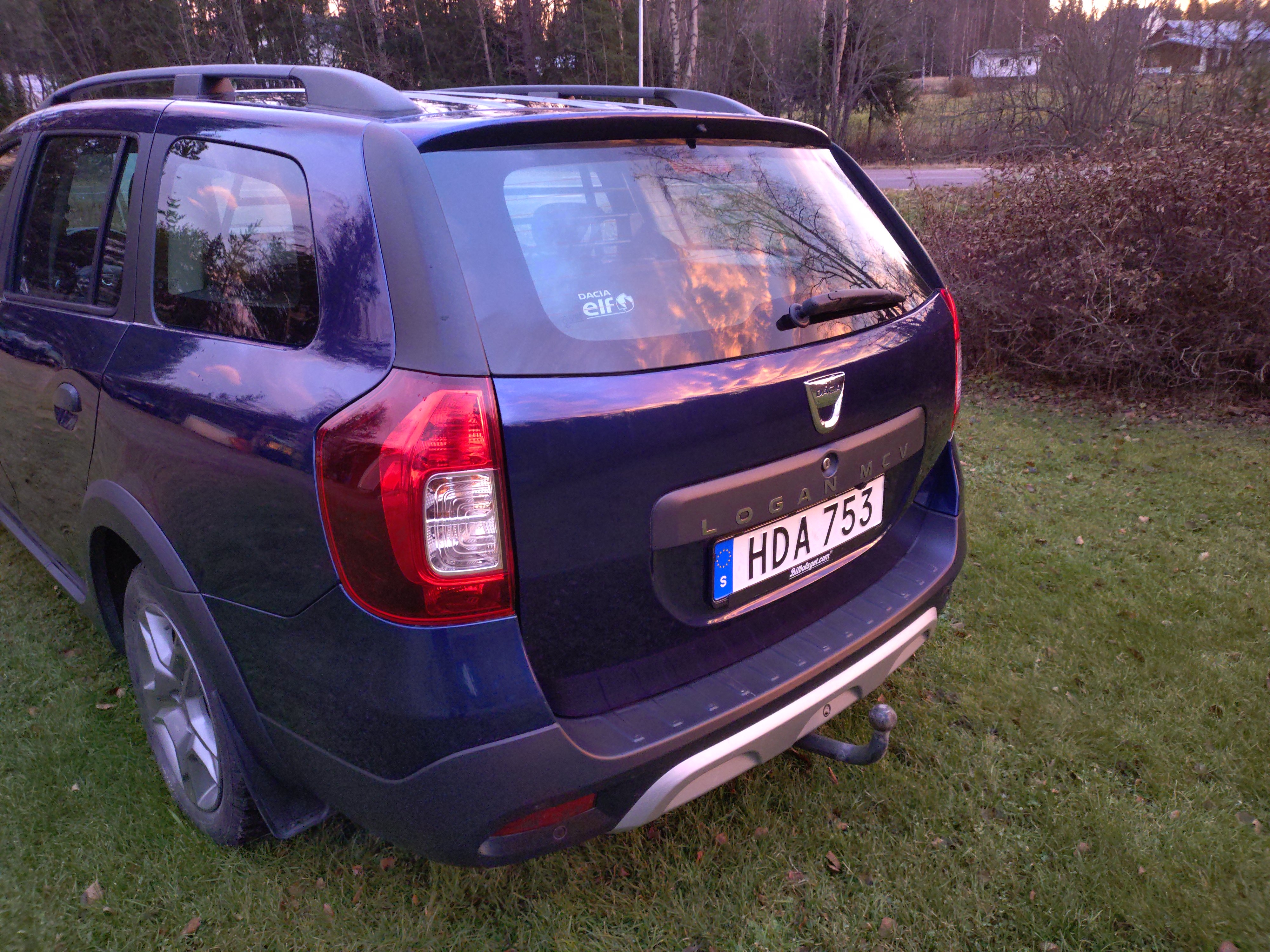 Dacia Logan TCe 90 2017, bild 4/5