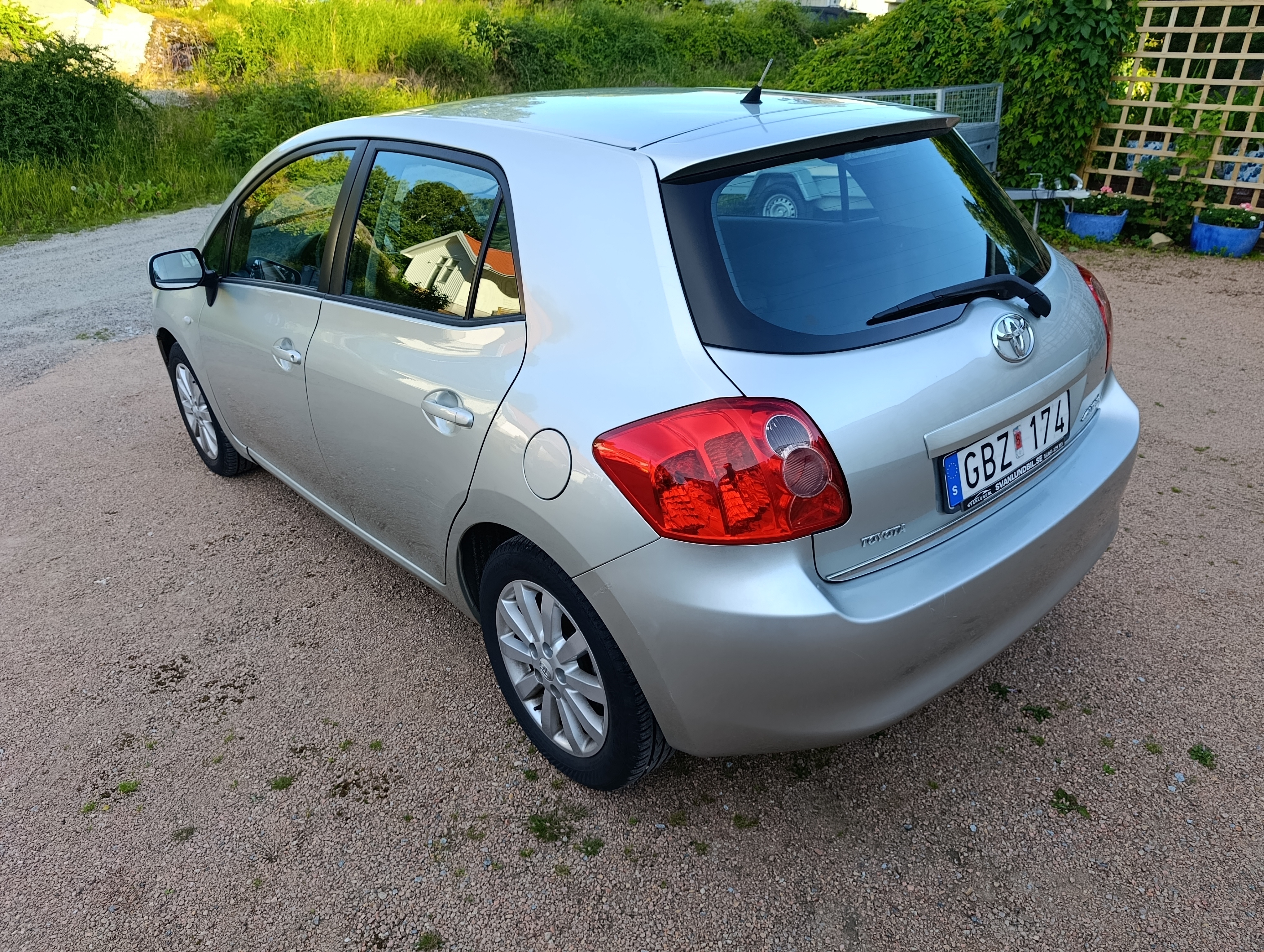 Toyota Auris 1.6 2007, kuva 2/7