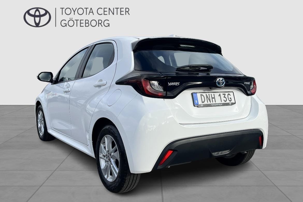 Toyota Yaris 1.5 Hybrid 116 Active 2023, bild 3/10