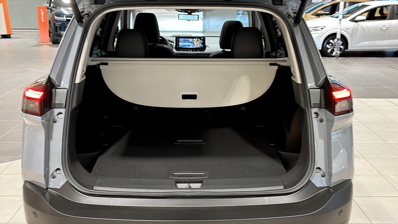 Nissan X-Trail 1.5 VC-T e-POWER Tekna+ 2025, bild 7/10