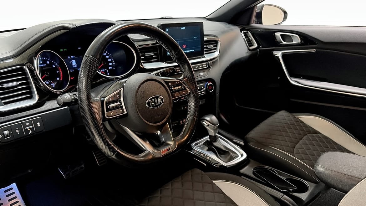 Kia Ceed 1.4 T-GDI GT Line 2019, bild 7/10