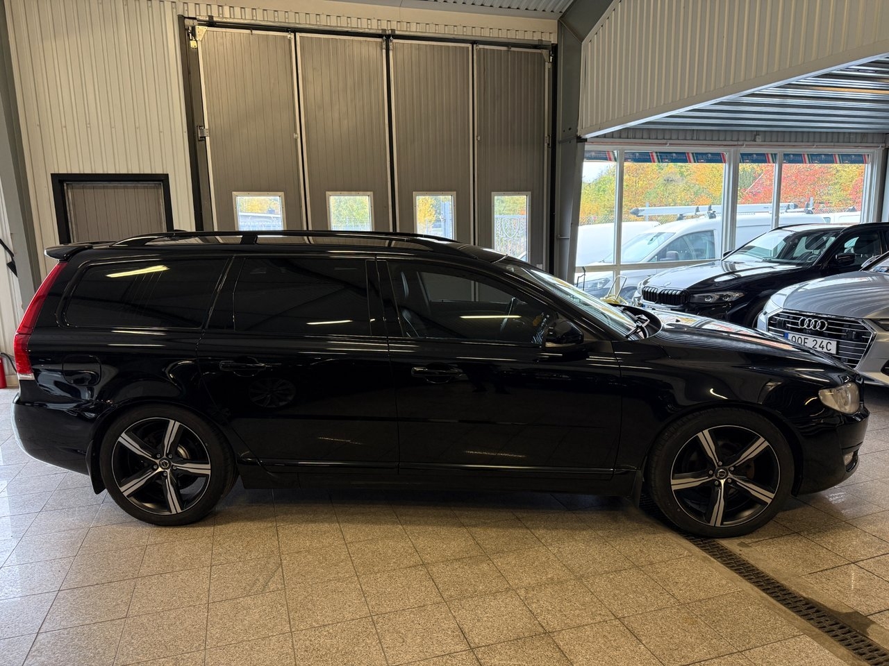 Volvo V70 D4 Sport Edition Business 2015, bild 2/10