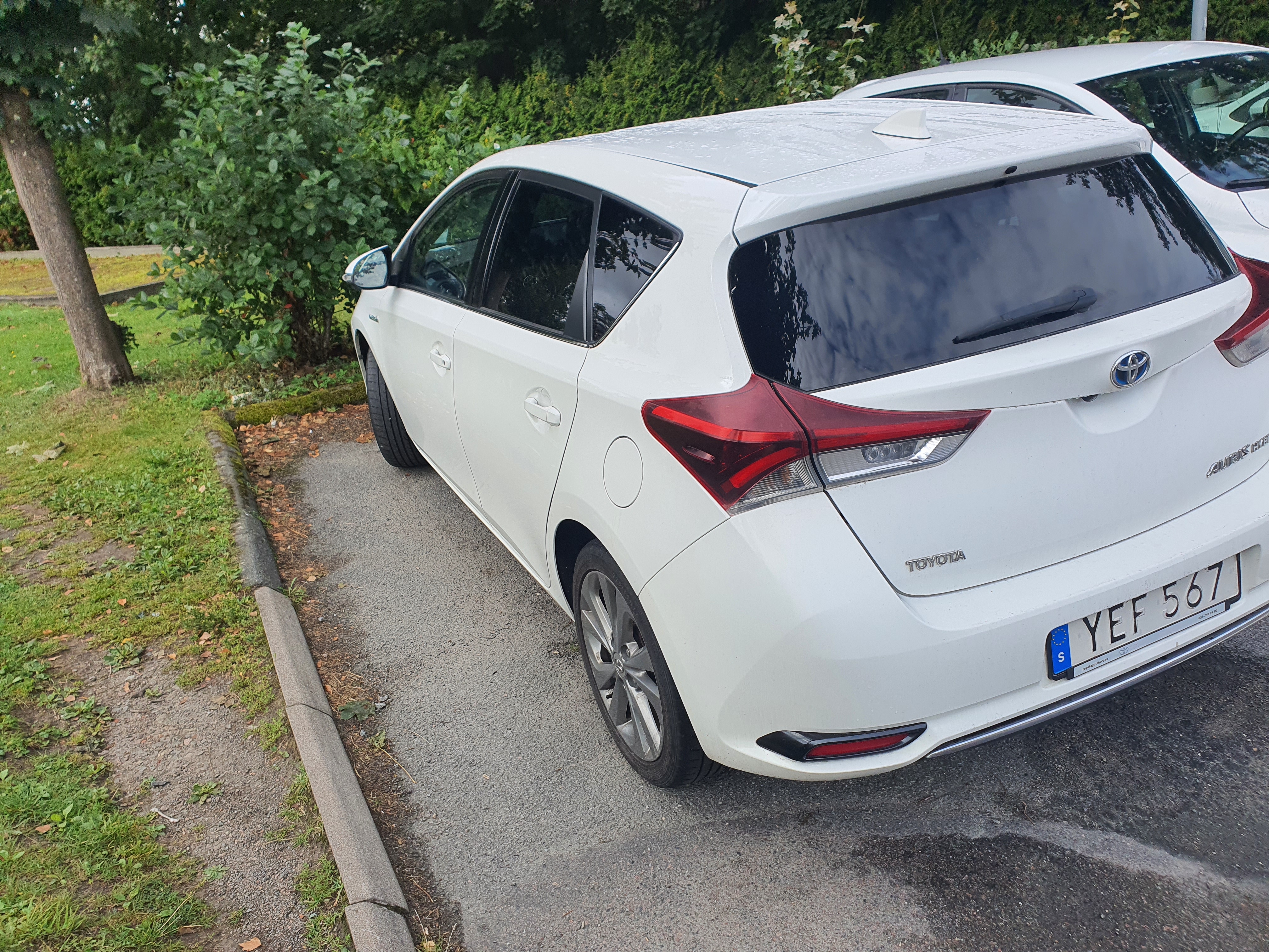 Toyota Auris 1.8 Hybrid 2016, bild 5/5