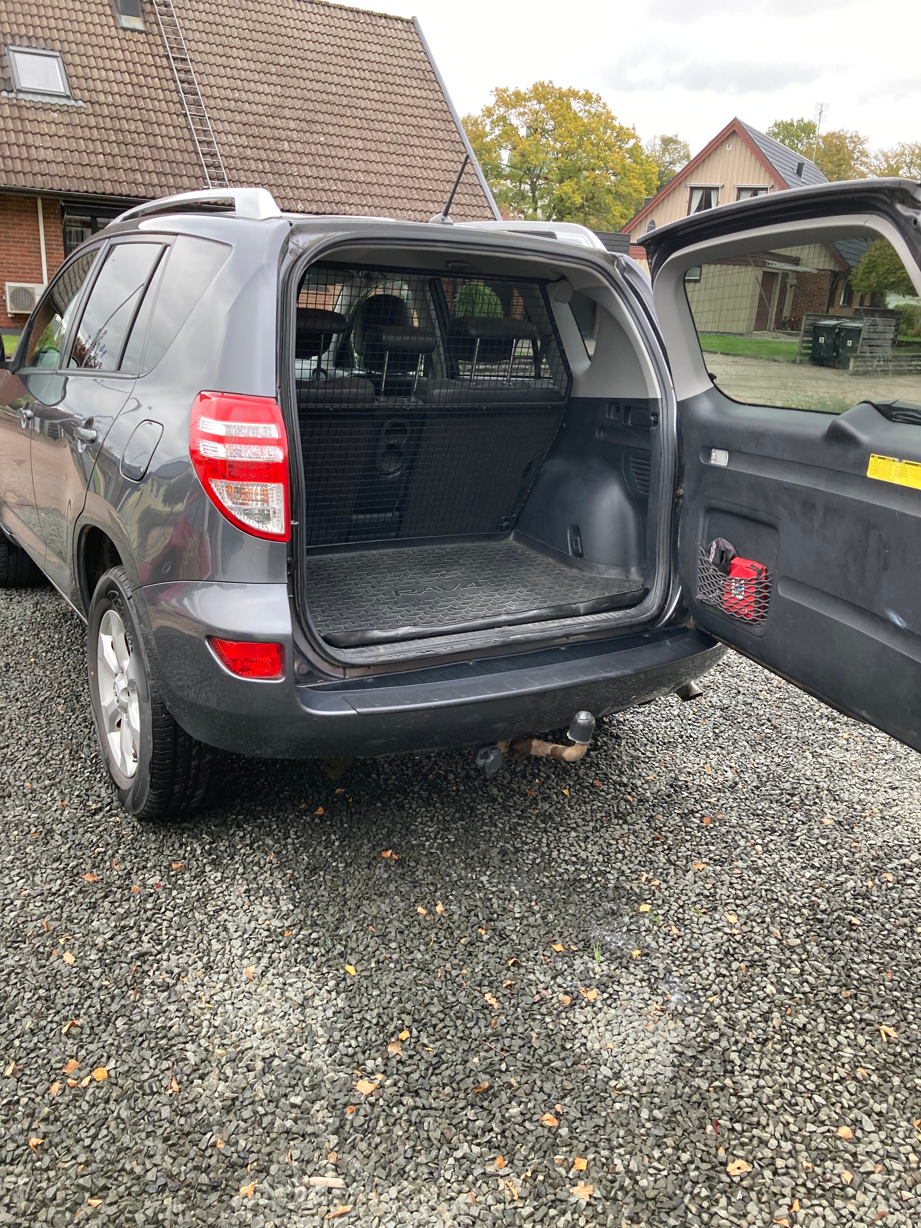 Toyota RAV4 2.0 2010, photo 6/8