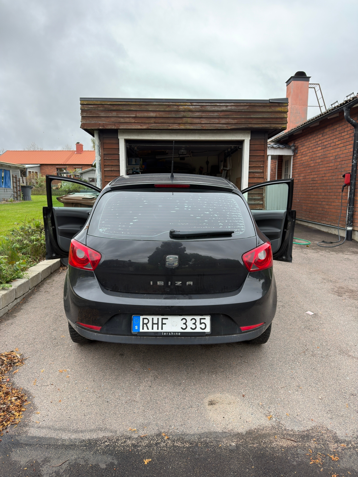 Seat Ibiza 5-dörrar 1.4 16v Manuell 2010, bild 2/6