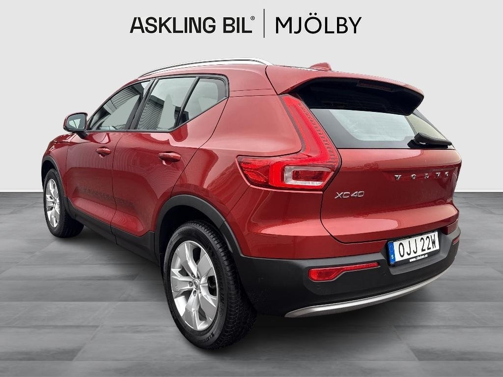 Volvo XC40 T3 Momentum 2020, bild 2/10