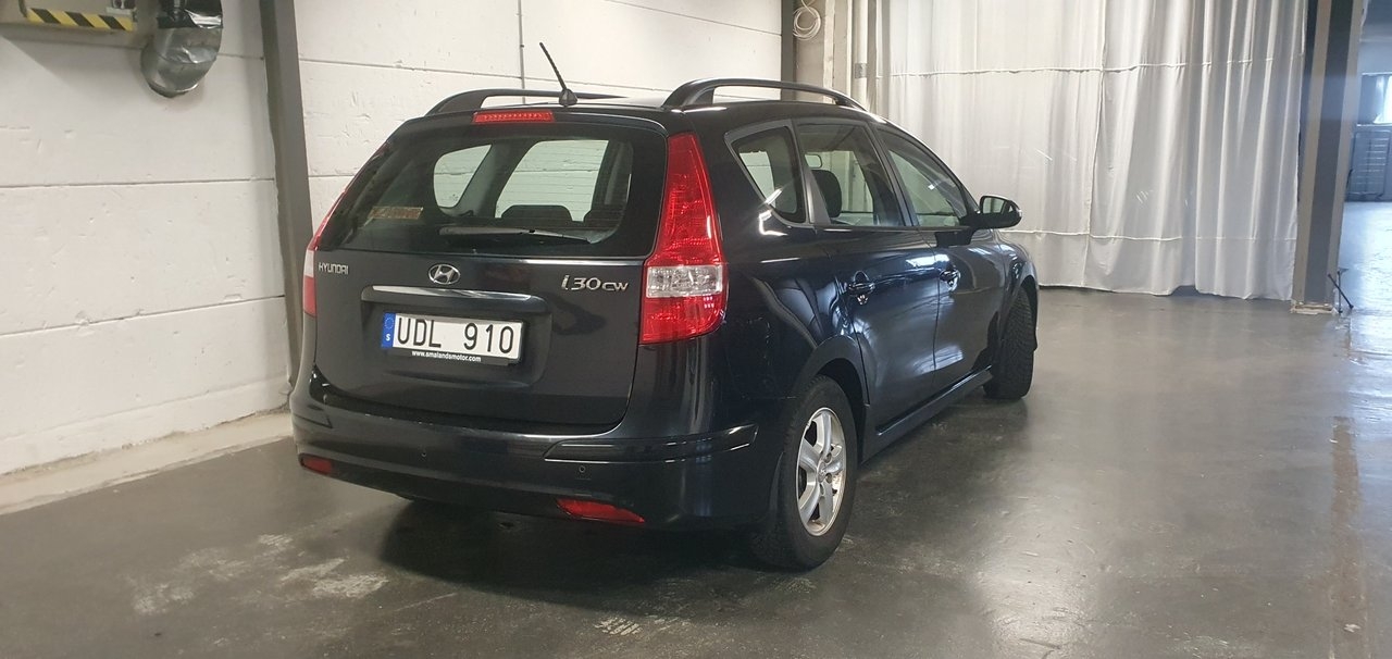 Hyundai i30 1.6 Business 2011, bild 7/10