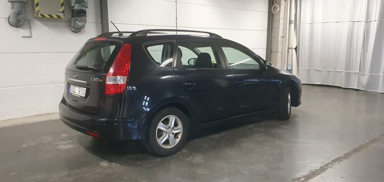 Hyundai i30 1.6 Business 2011, bild 6/10