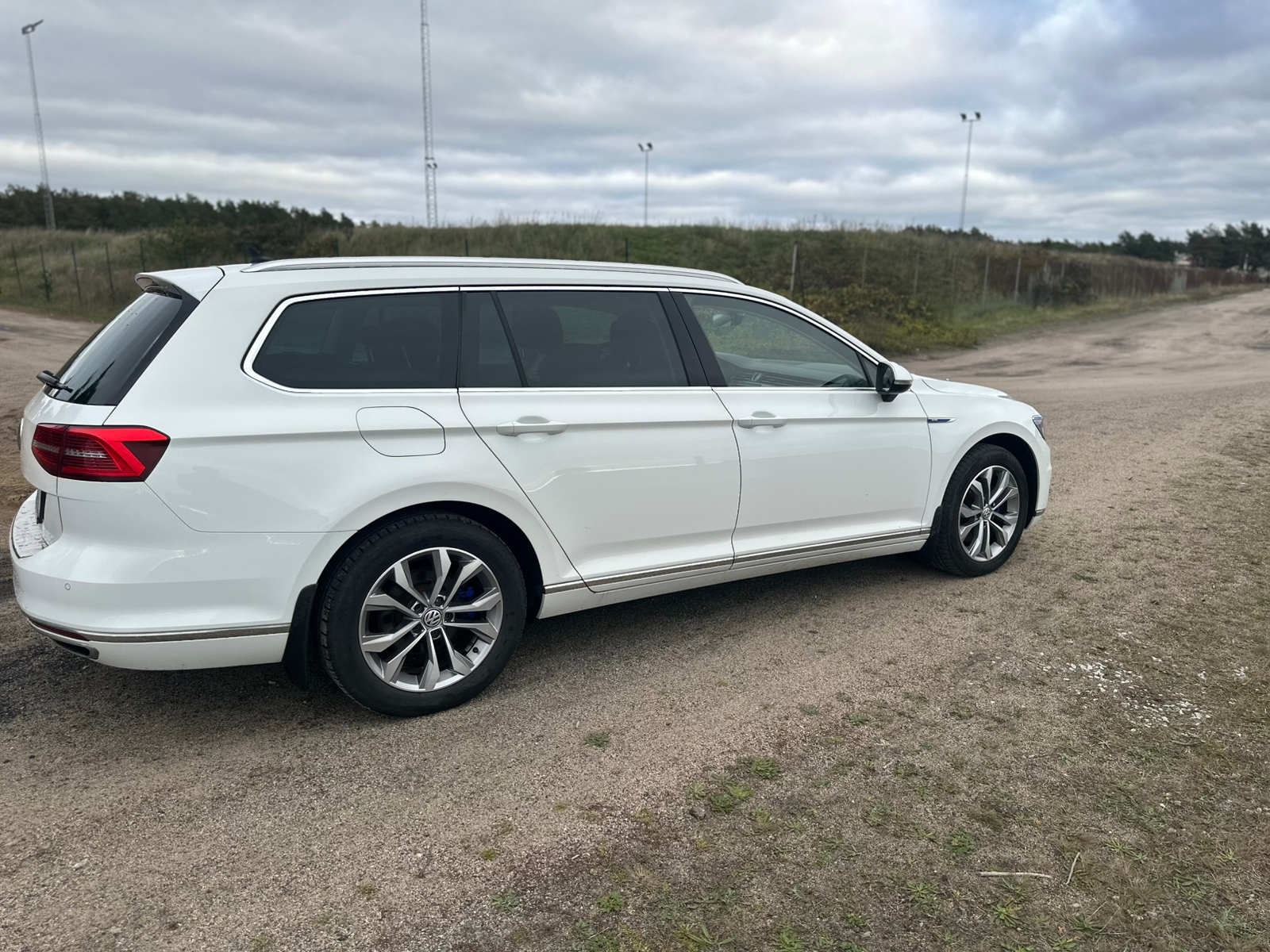 Volkswagen Passat GTE 2018, bild 4/10