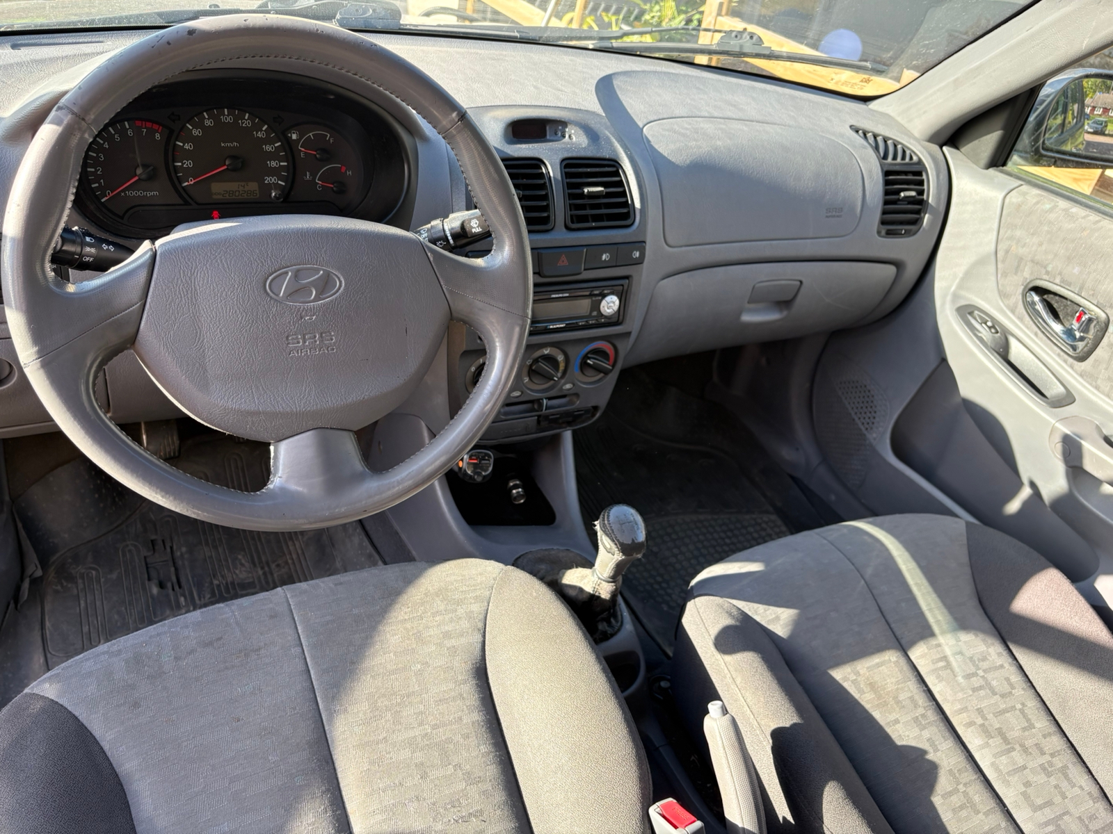 Hyundai Accent 2005, bild 7/8