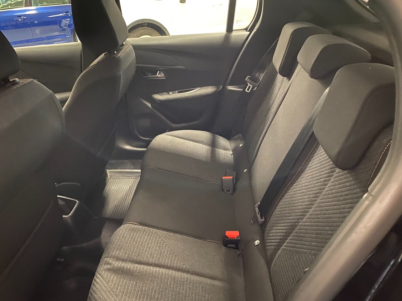 Peugeot 208 Style Hybrid 100hk Automat 2025, bild 7/10
