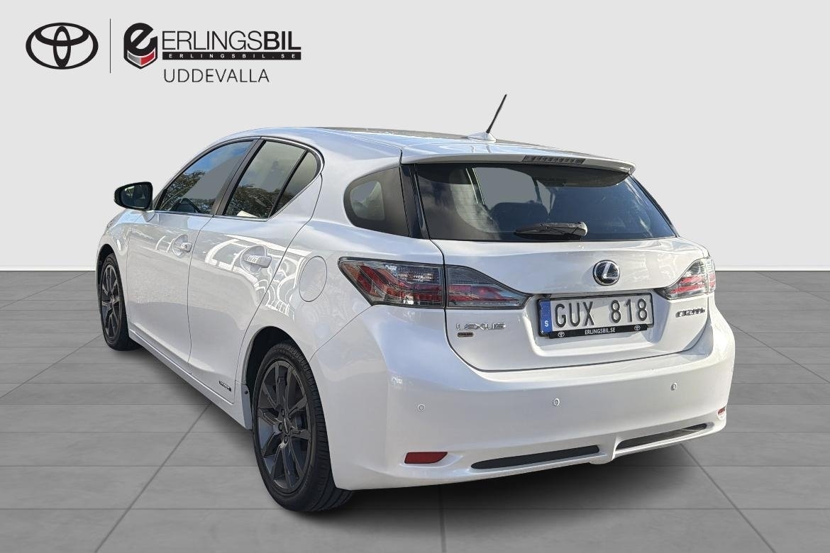 Lexus CT 200h Executive 2011, bild 2/10
