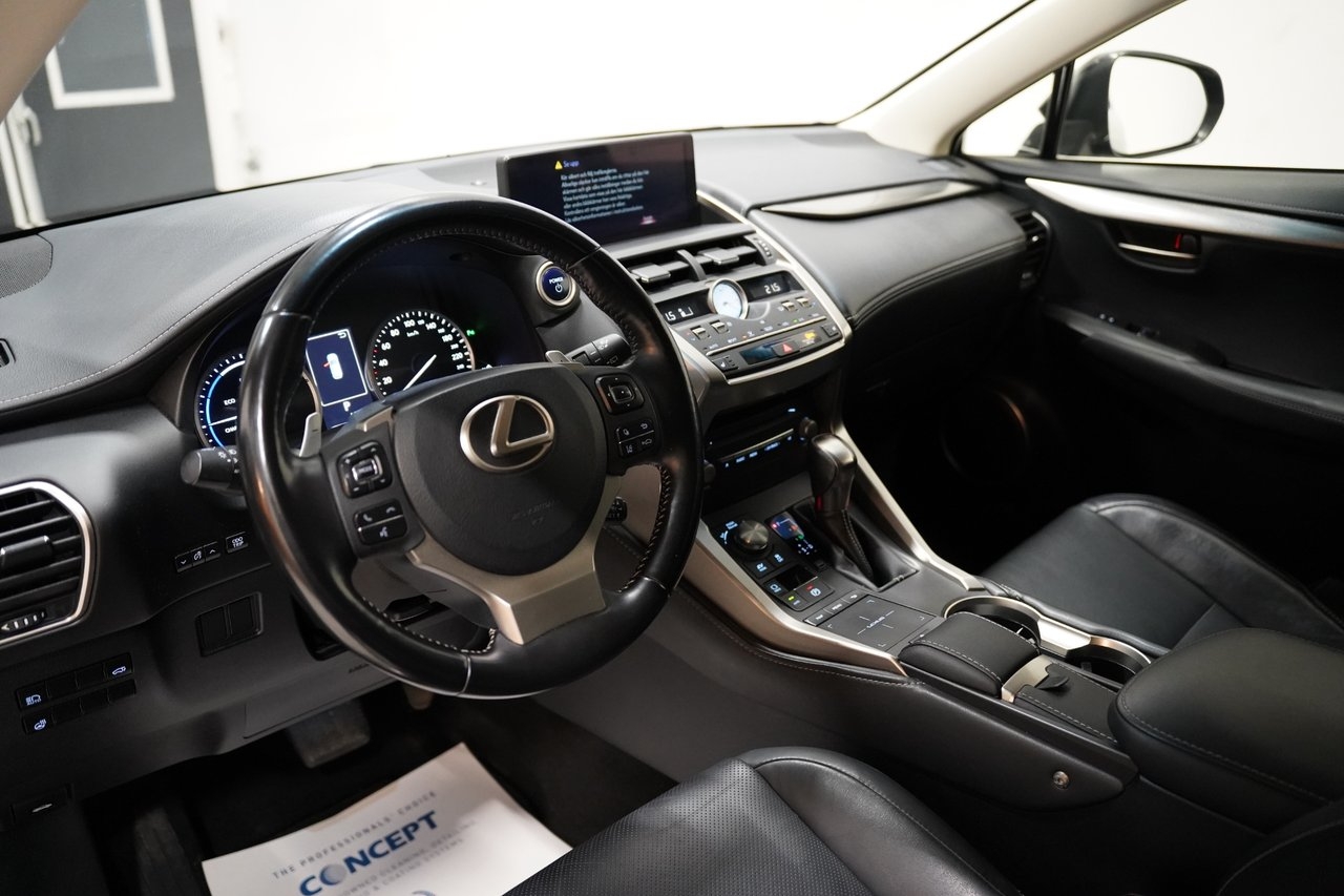 Lexus NX 300h 2.5 AWD 197hk Executive 2018, bild 7/10