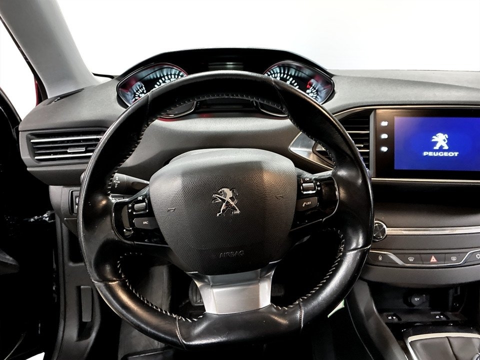 Peugeot 308 2017, bild 7/10