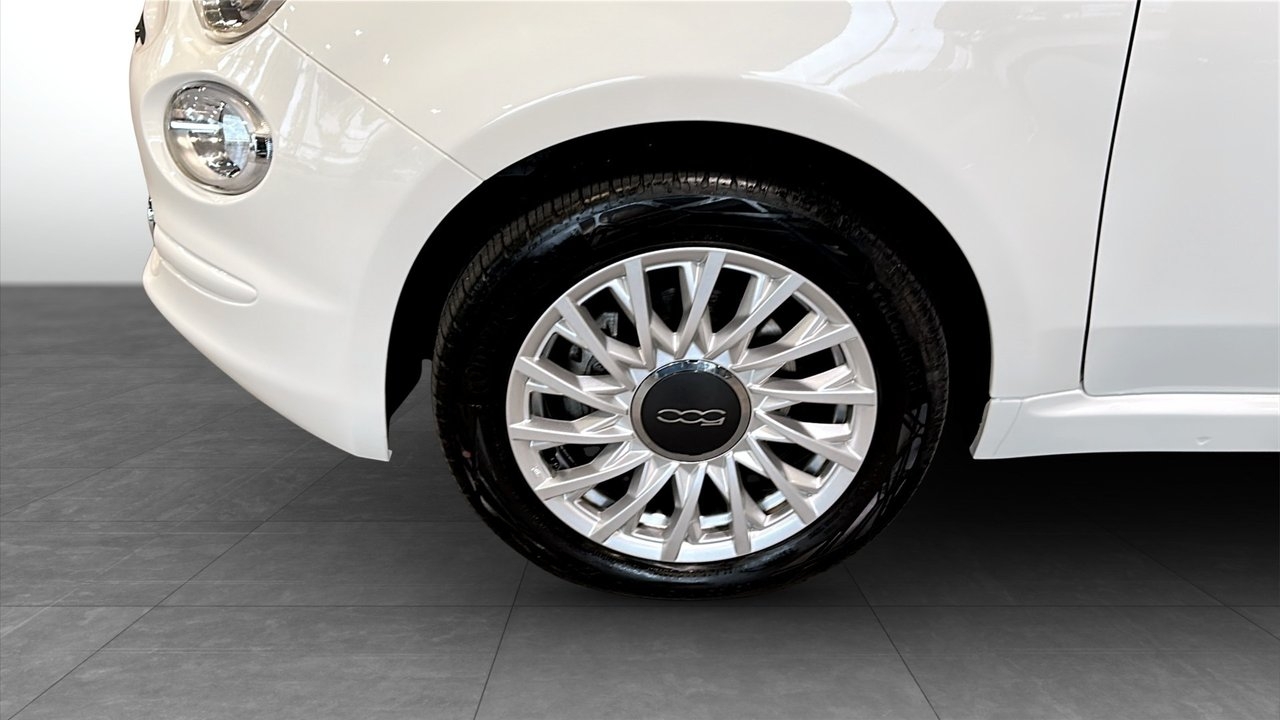 Fiat 500 1.0 GSE Hybrid 2024, bild 9/10