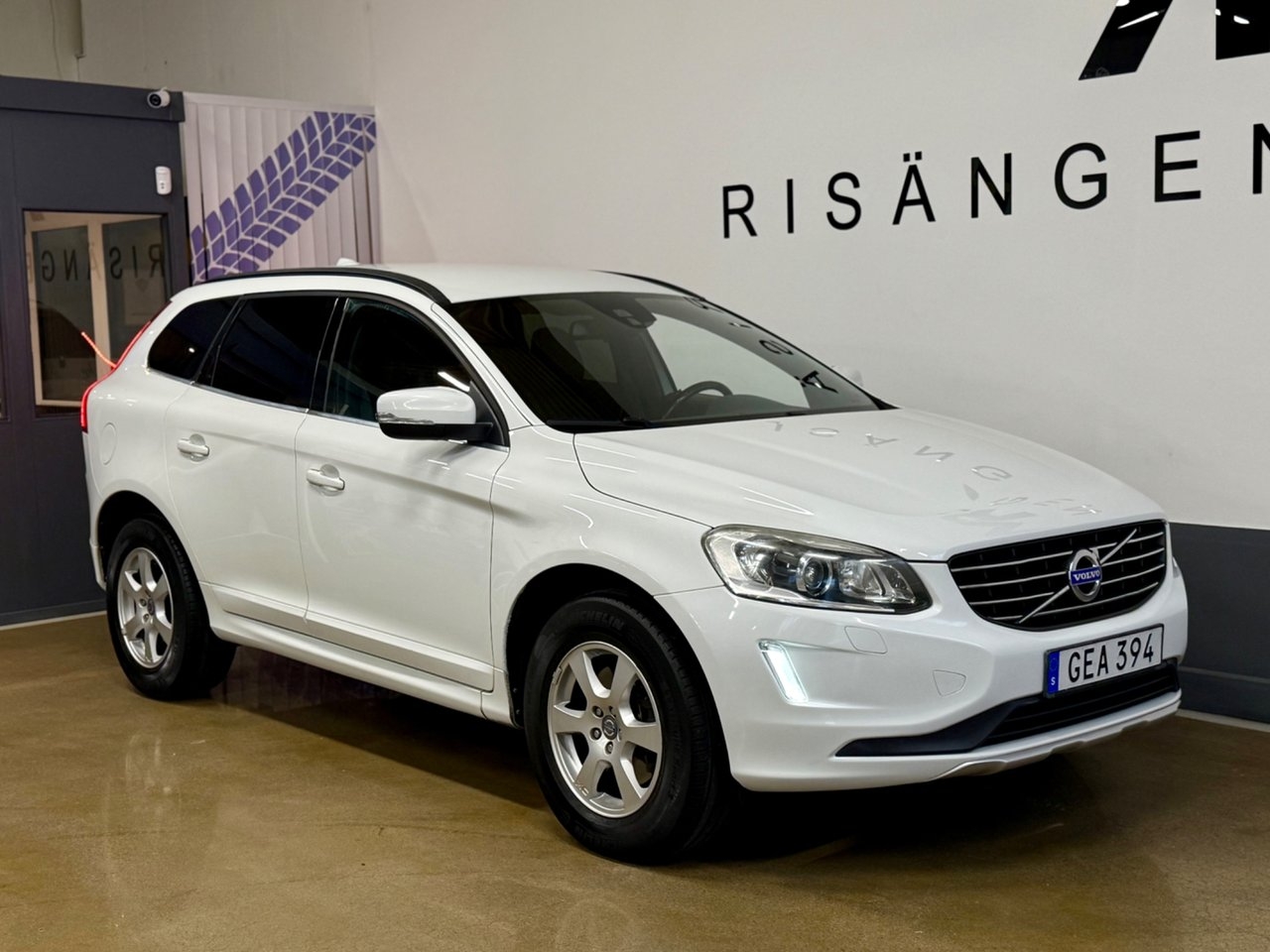 Volvo XC60 D4 Momentum Business Edition 2015, bild 4/10