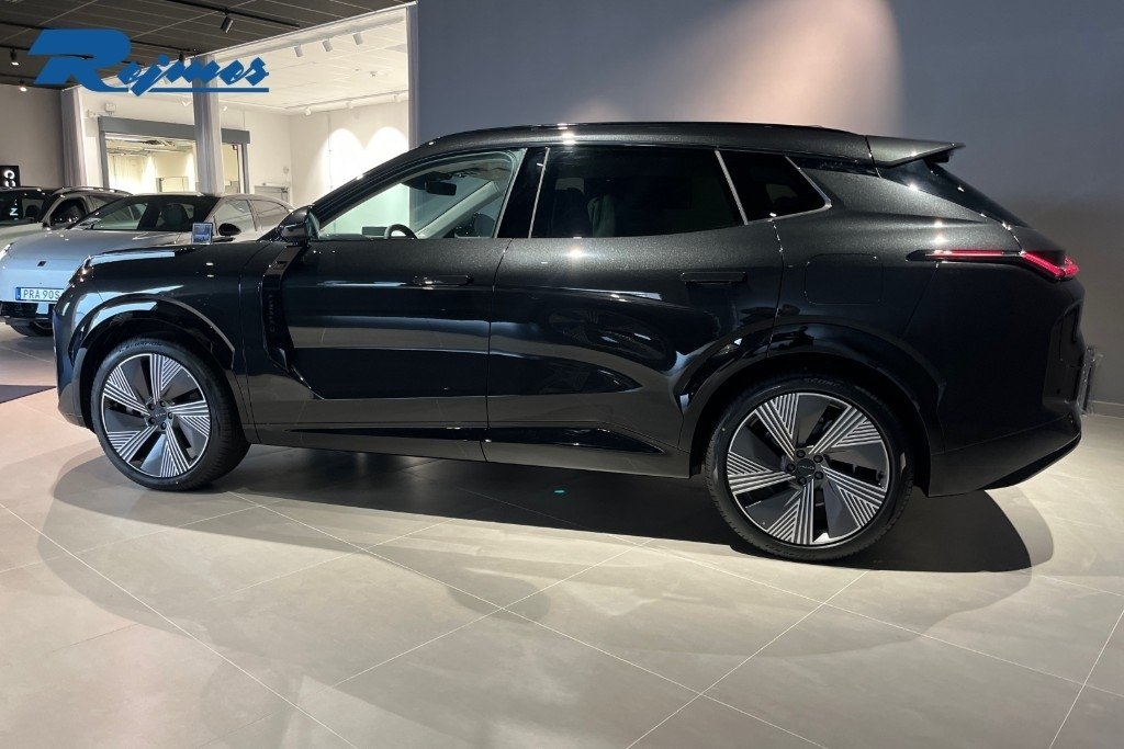 Lynk & Co 08 More PHEV 2026, bild 3/10