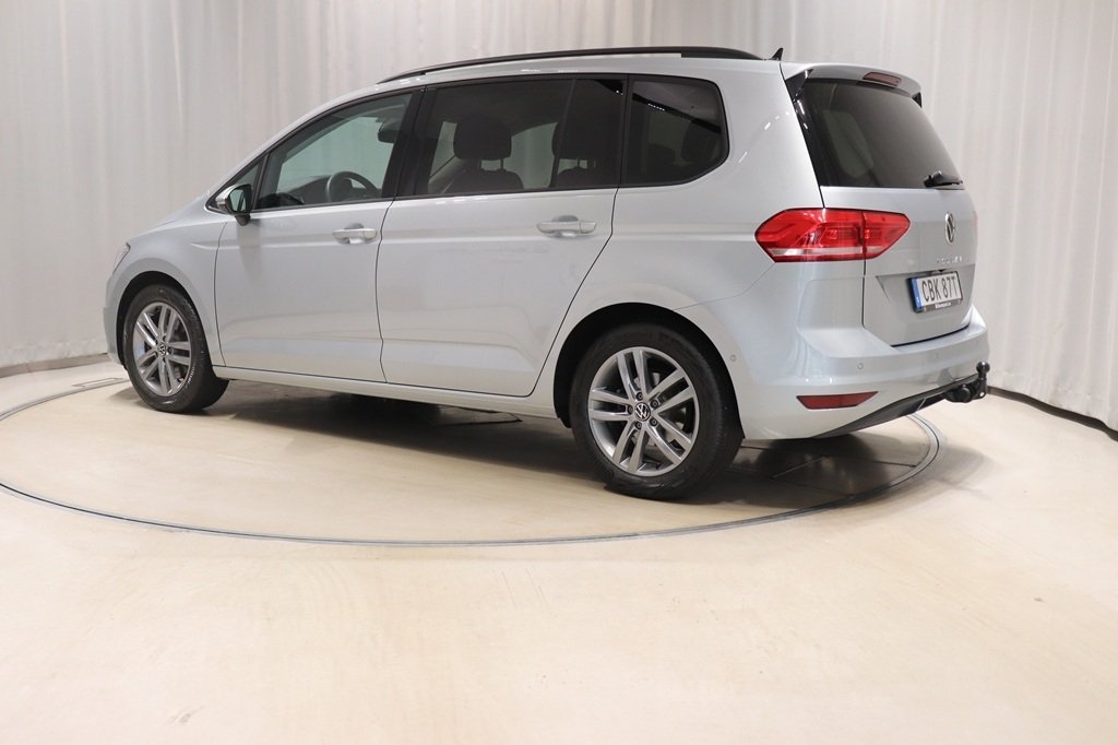 Volkswagen Touran 1.5 TSI 2025, bild 6/10
