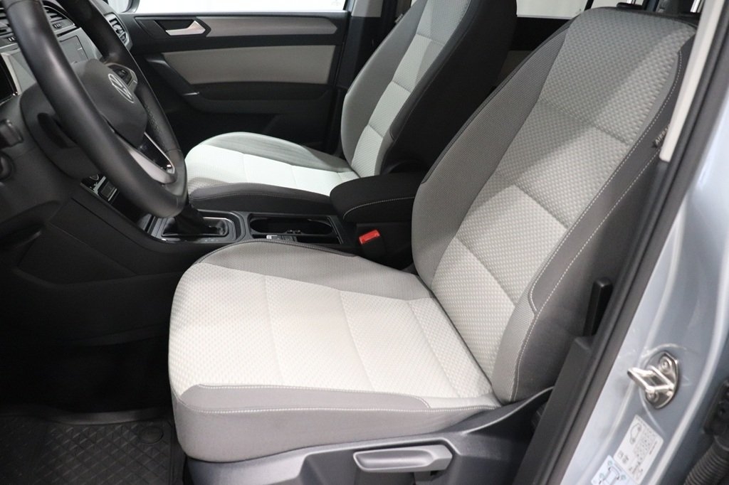 Volkswagen Touran 1.5 TSI 2025, bild 7/10