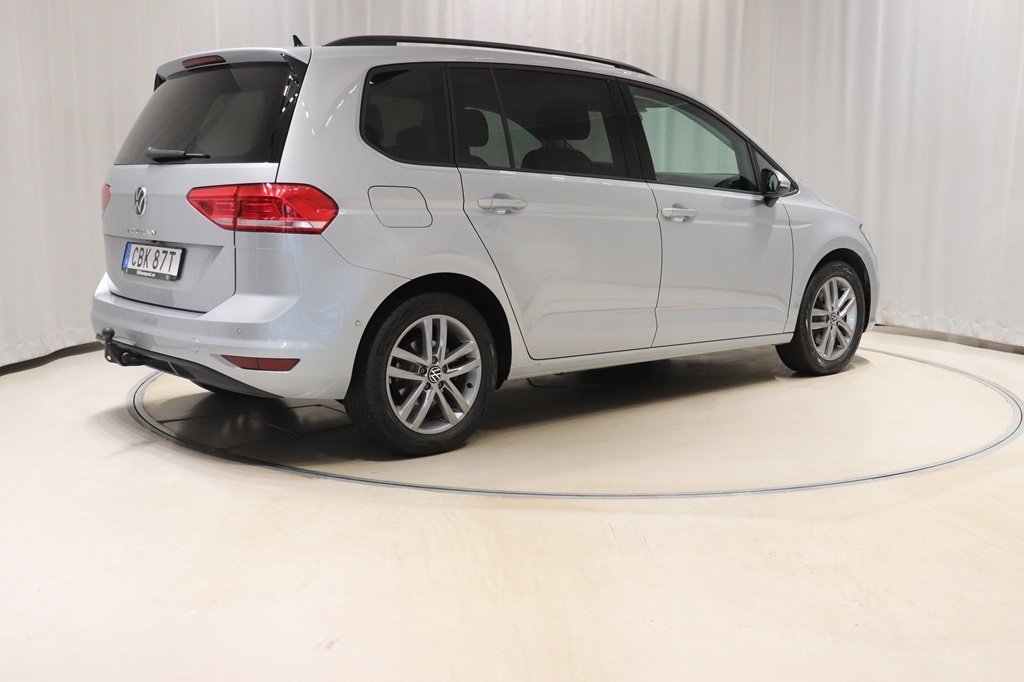 Volkswagen Touran 1.5 TSI 2025, bild 4/10