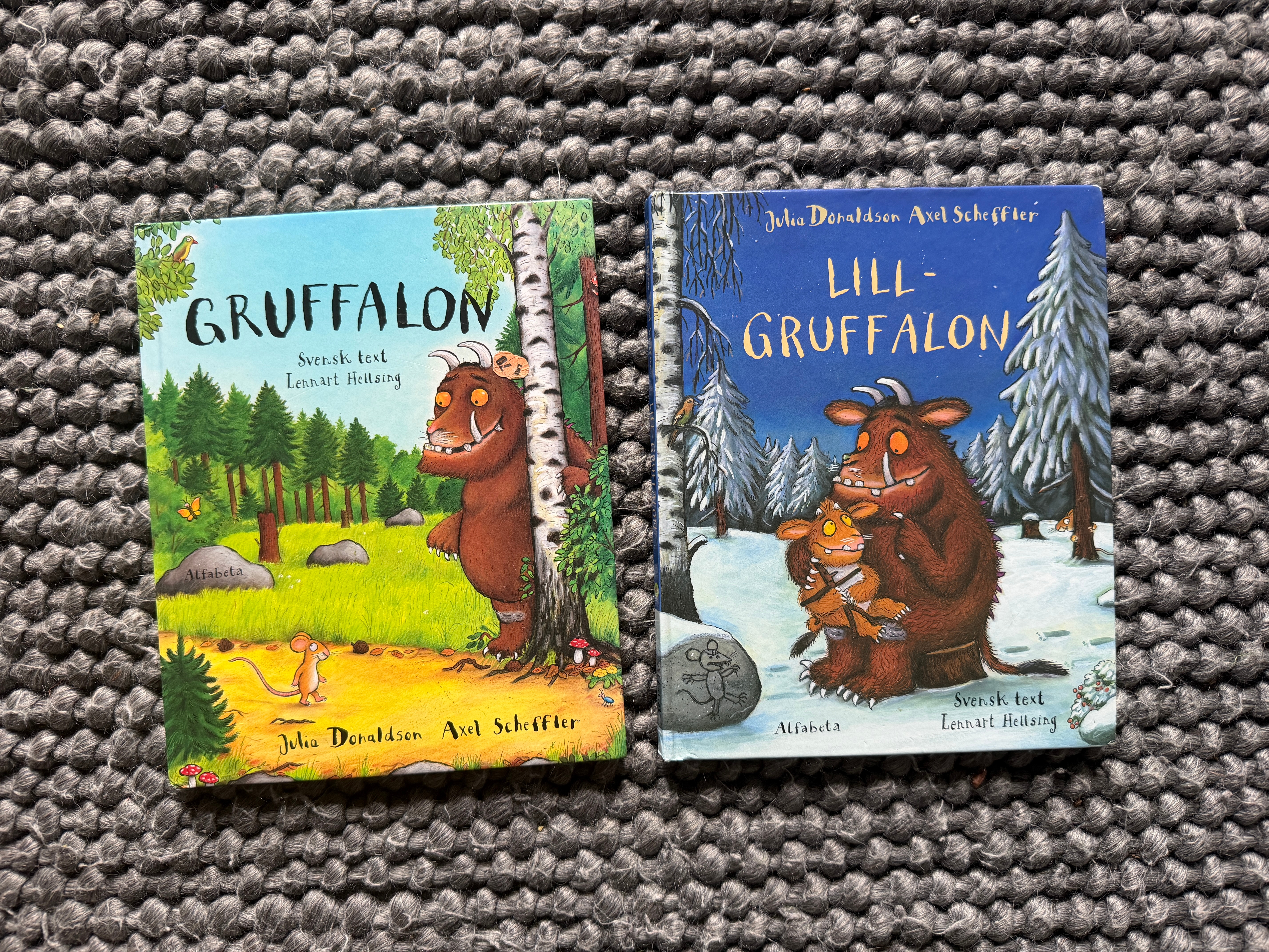 Gruffalon och Lill-Gruffalon barnböcker av Julia Donaldson och Axel Scheffler