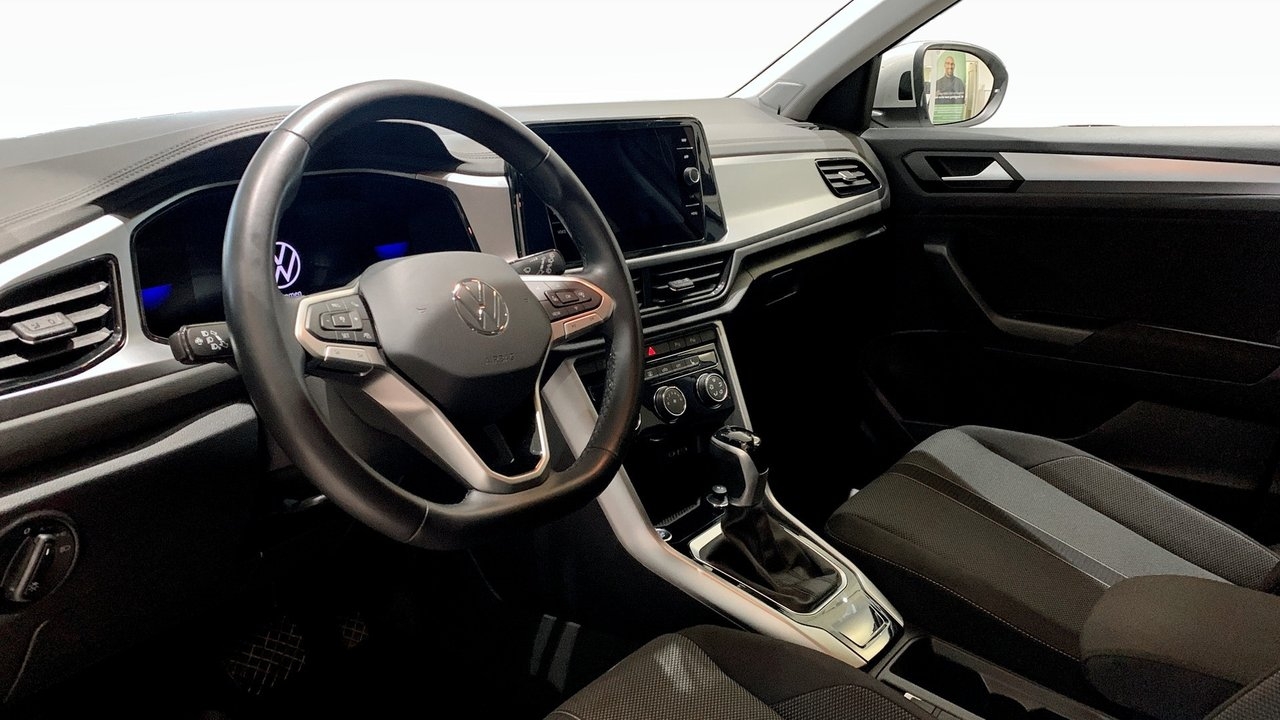 Volkswagen T-Roc 1.5 TSI 2024, photo 7/10