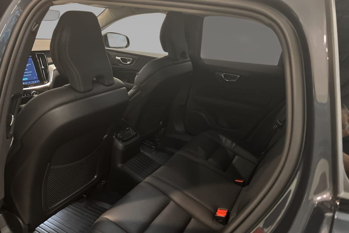 Volvo V60 T6 Plus Dark Nordic 2026, kuva 7/14