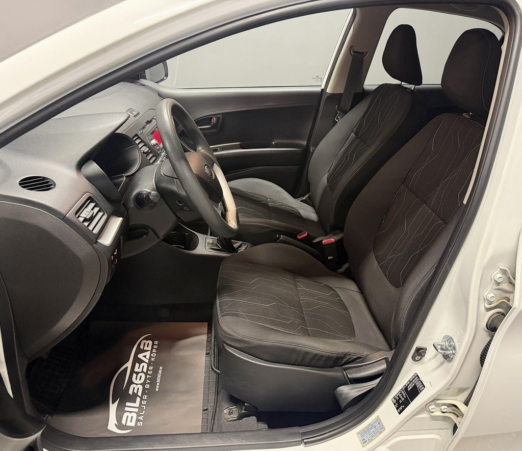 Kia Picanto 1.0 2012, bild 2/10