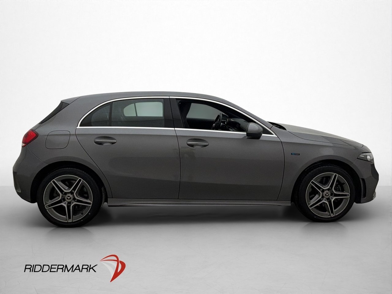 Mercedes-Benz A 250 e AMG Värmare 2021, bild 4/10