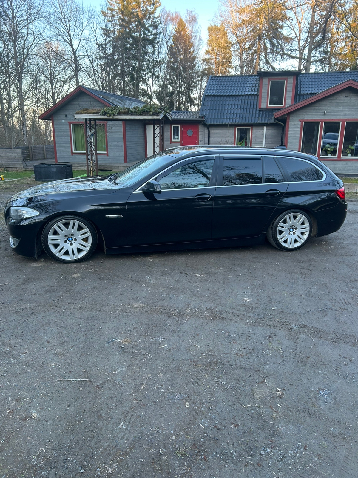 BMW 520d 2013, bild 3/6