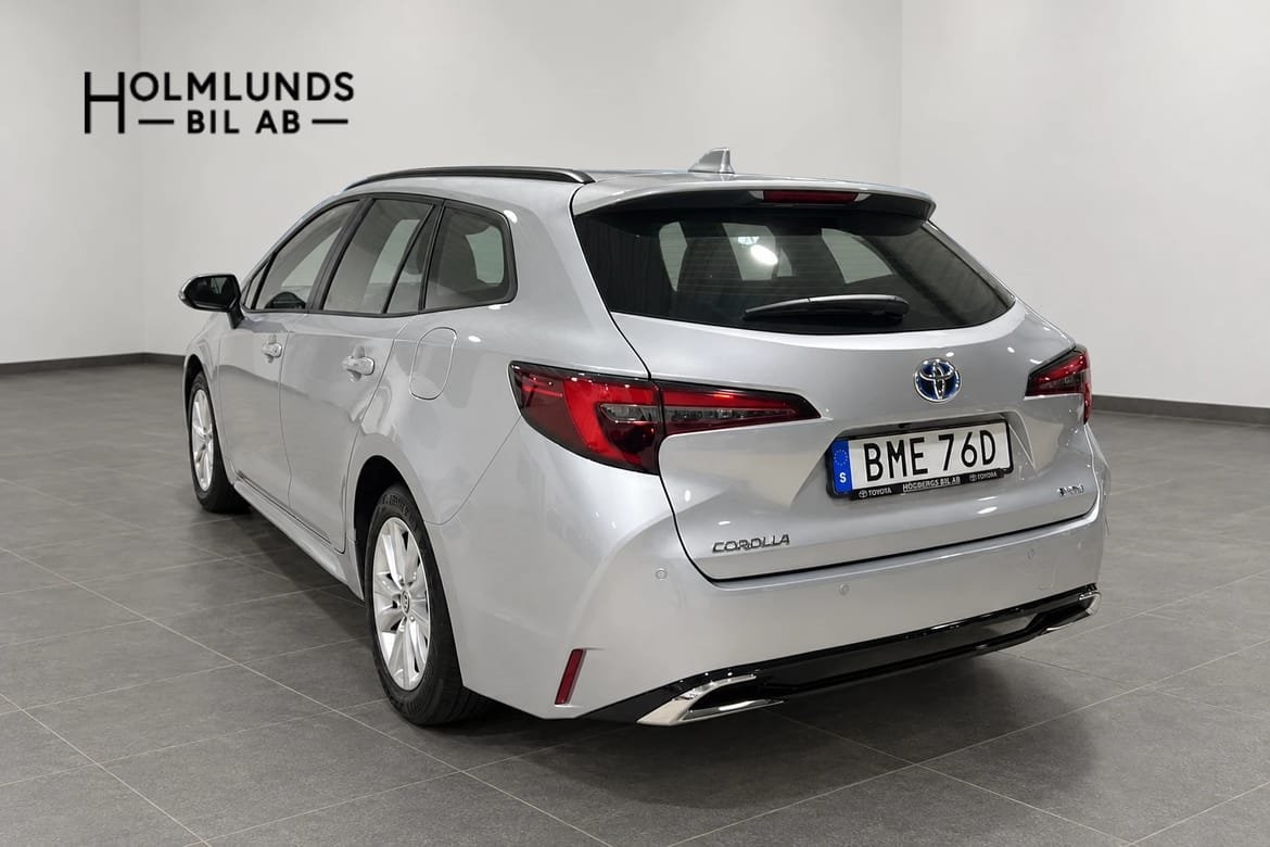 Toyota Corolla 1.8 Hybrid Active Plus 2024, photo 4/11