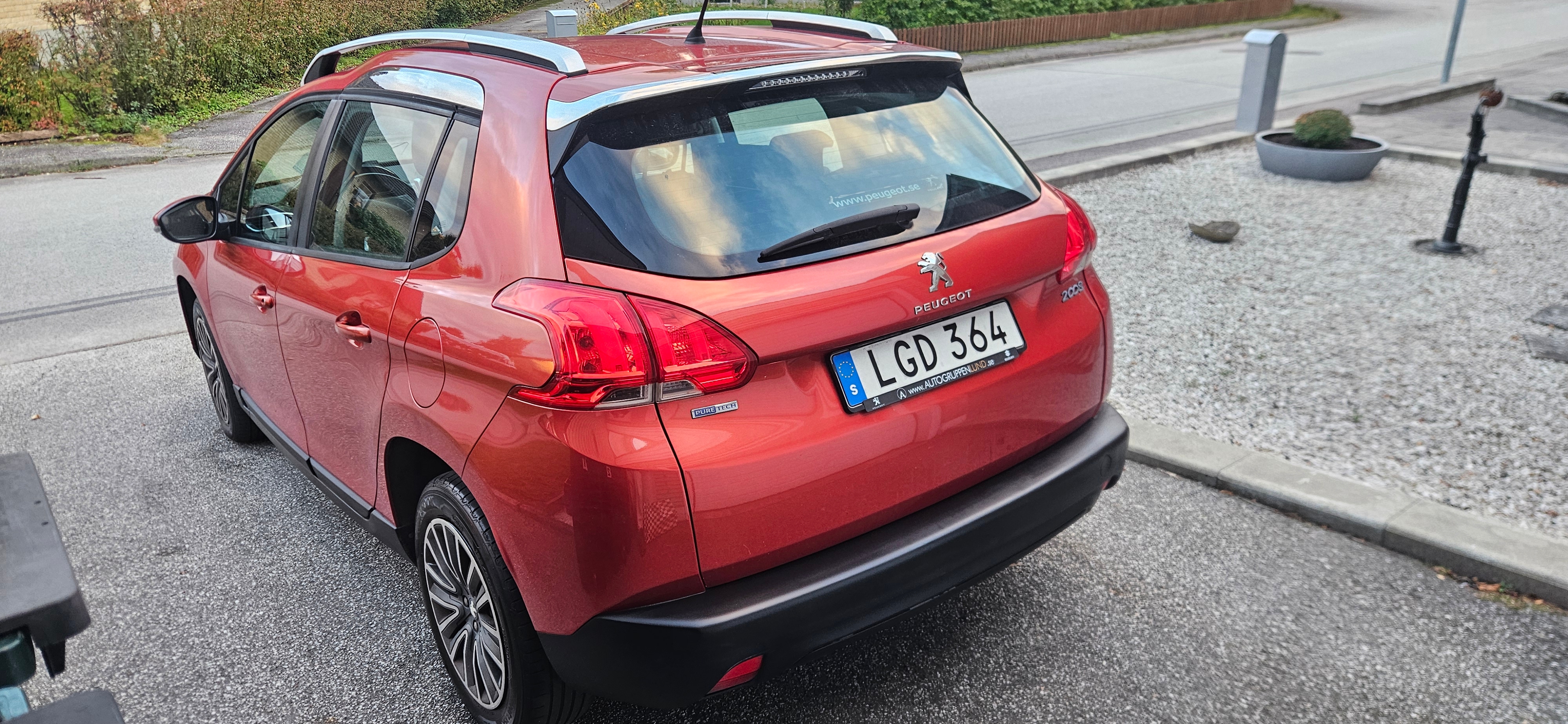 Peugeot 2008 PureTech 82 2015, kuva 4/5