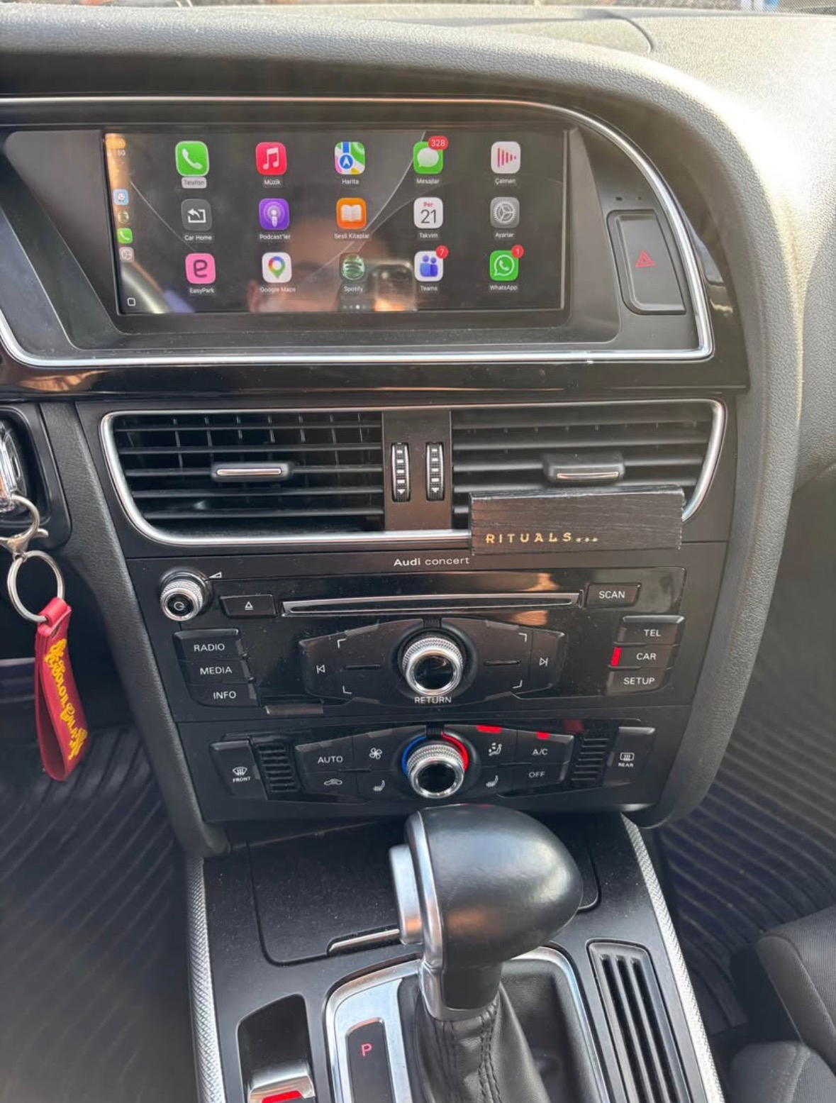 Audi A4 2.0 TDI 2015, bild 8/8