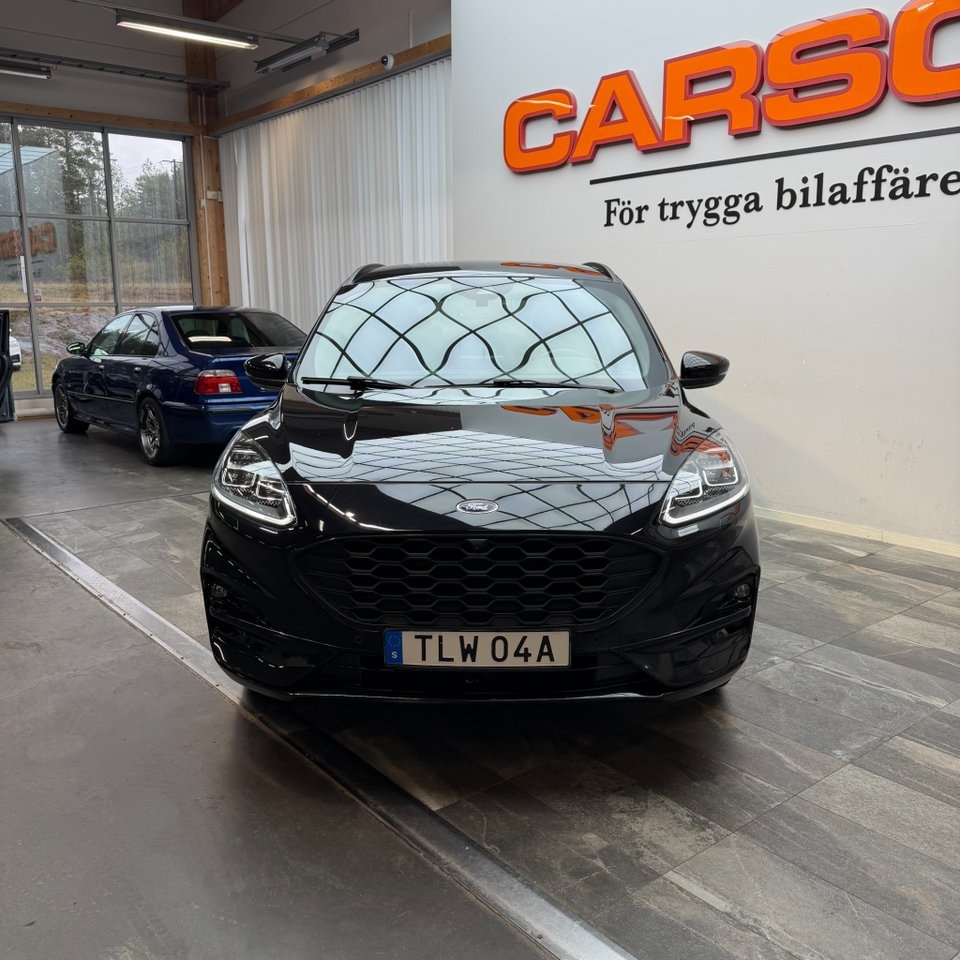 Ford Kuga 2.5 Plugin-Hybrid ST-Line 2023, photo 6/12