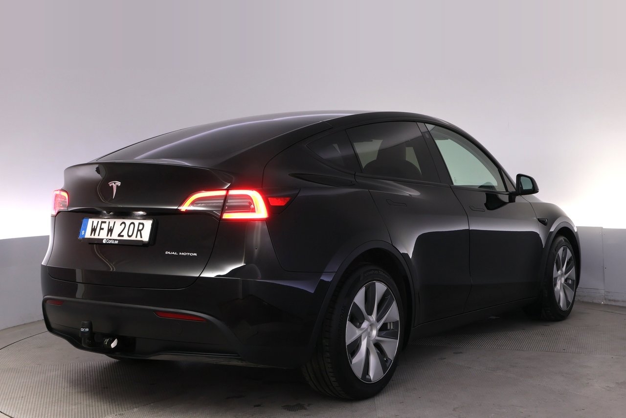 Tesla Model Y 2023, bild 5/10
