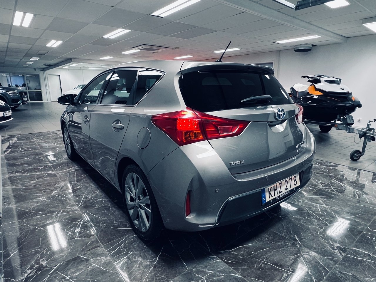 Toyota Auris 1.8 Hybrid 2014, bild 7/10