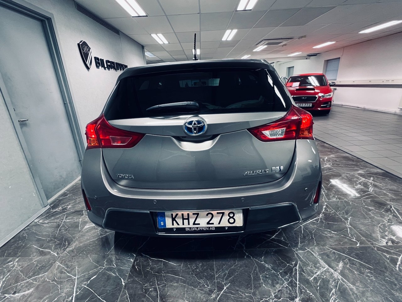 Toyota Auris 1.8 Hybrid 2014, bild 6/10