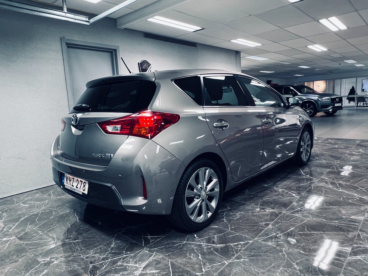 Toyota Auris 1.8 Hybrid 2014, bild 5/10