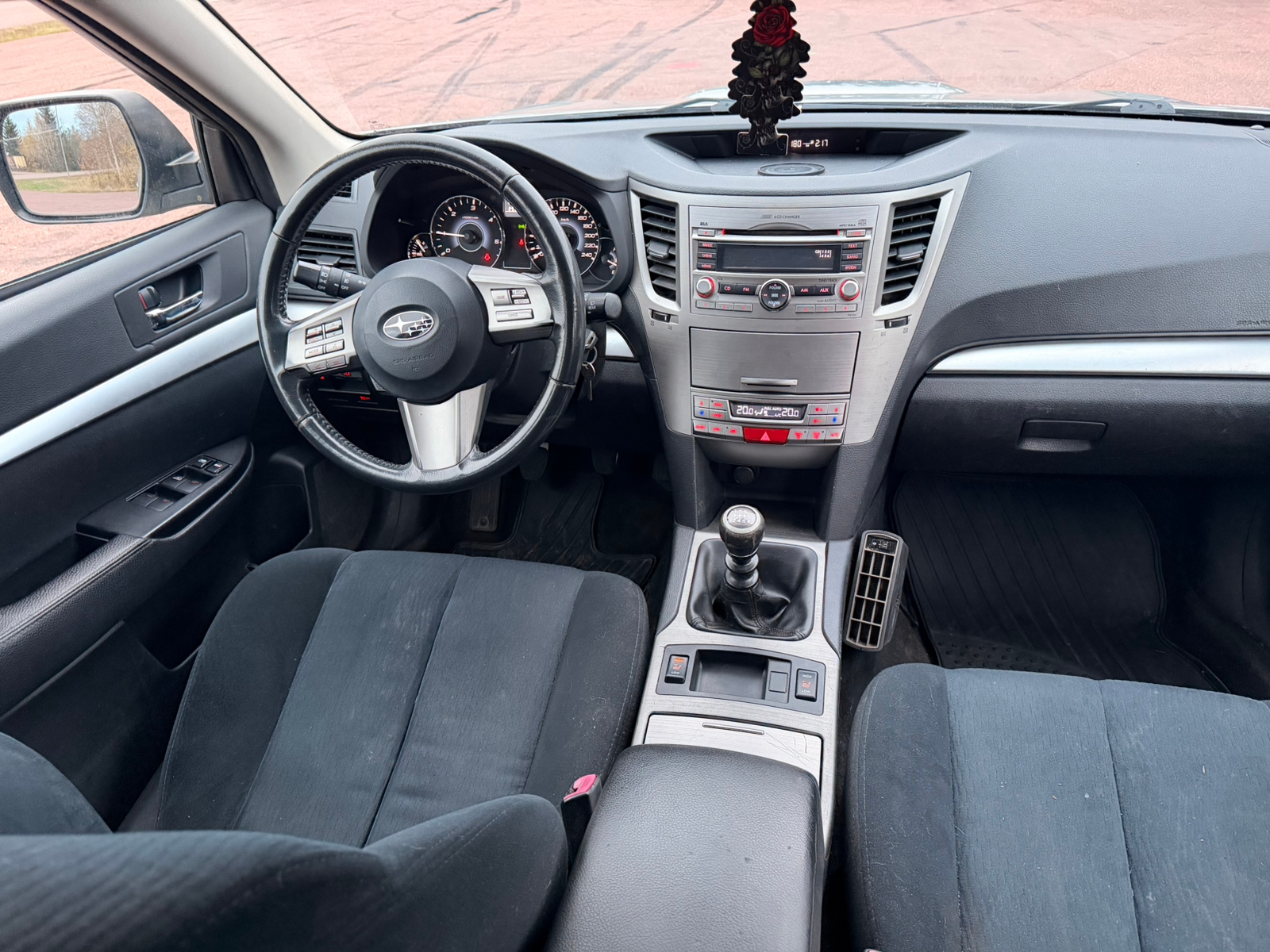 Subaru Outback 2.0D 2010, bild 6/9
